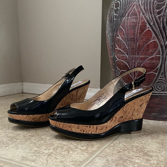 Steve Madden women black faux leather cork platform peep toe heels. Size 9. NWOT - Picture 2 of 11